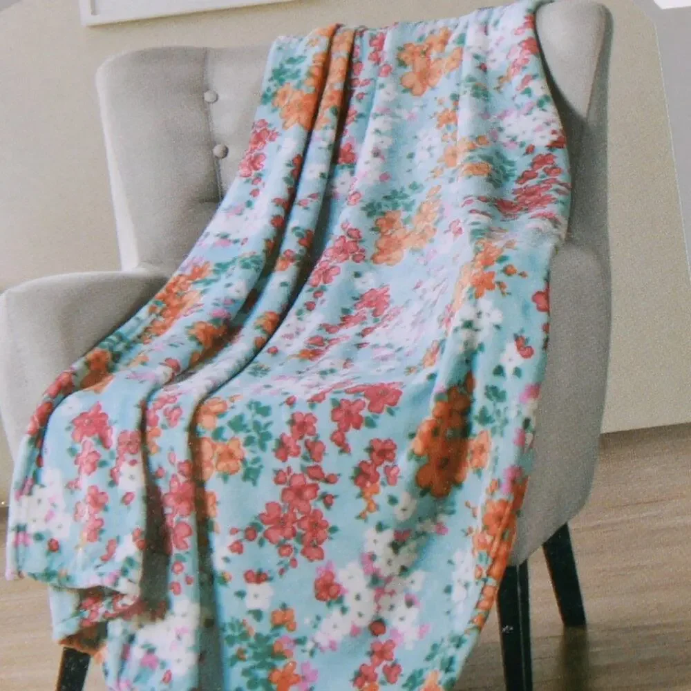 Hudson & Essex Plush Throw Spring Floral Ultra Soft Size 50 in X 70 in NEW